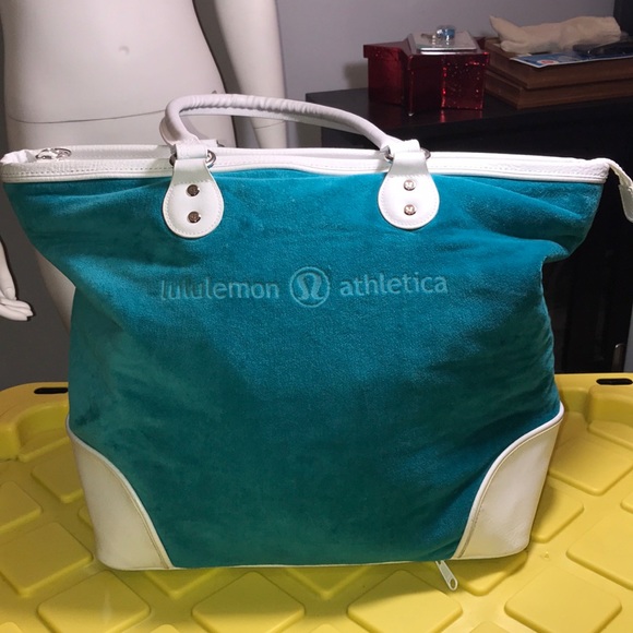 Lululemon Lush Tote
